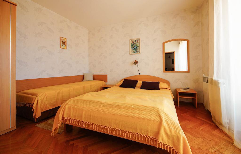 Apartments Lina Novi Vinodolski Camera foto